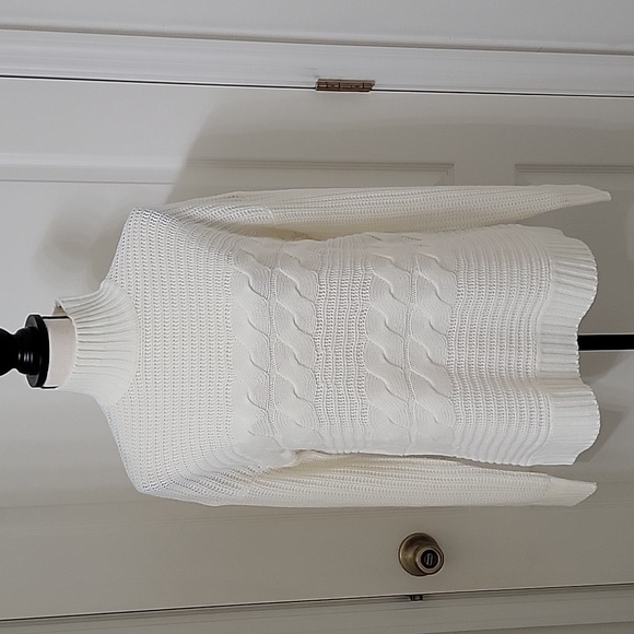 Jason Maxwell Size M Cream / Off White Cable Detail Sweater Gently Used Cond - Picture 1 of 11